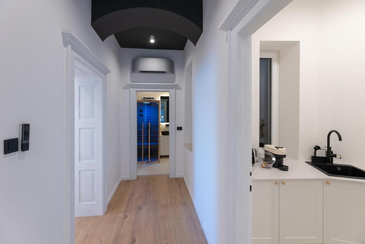 Lusso With Sea View Apartman
